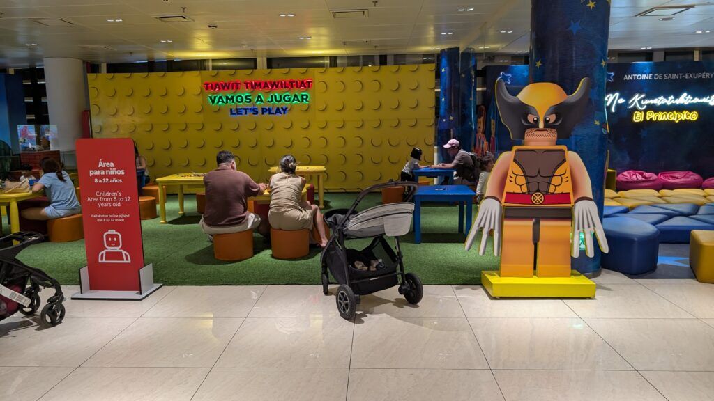 Bukele's Futuristic BINAES Library Blends Books, Bitcoin, and Family Play in Revitalized Capital