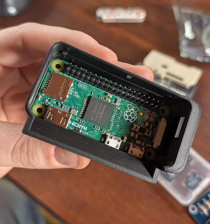 Build Your Own Hardware Wallet? Seedsigner + Satochip Combo is Nuts
